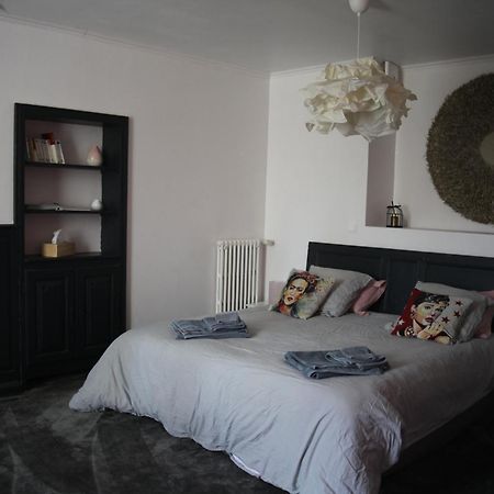 Le Clos Ayanna Cremieu ภายนอก รูปภาพ